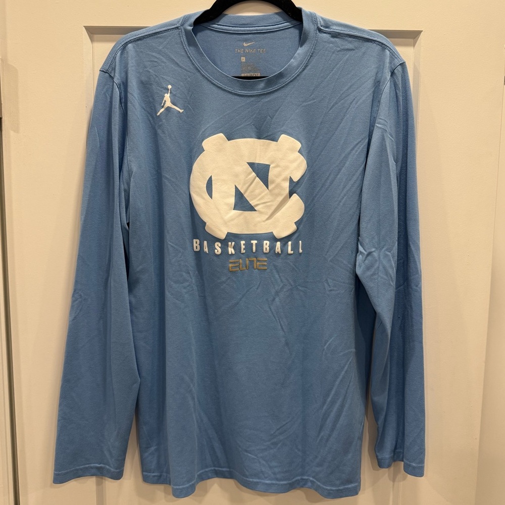 Jordan Brand UNC Basketball L/S Tee - Blue - Men’s Large